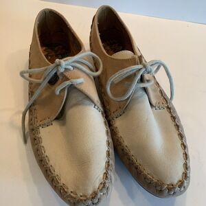 Hush Puppies Moccasins Tan And Brown Women's Size 8 M Leather Upper 54274